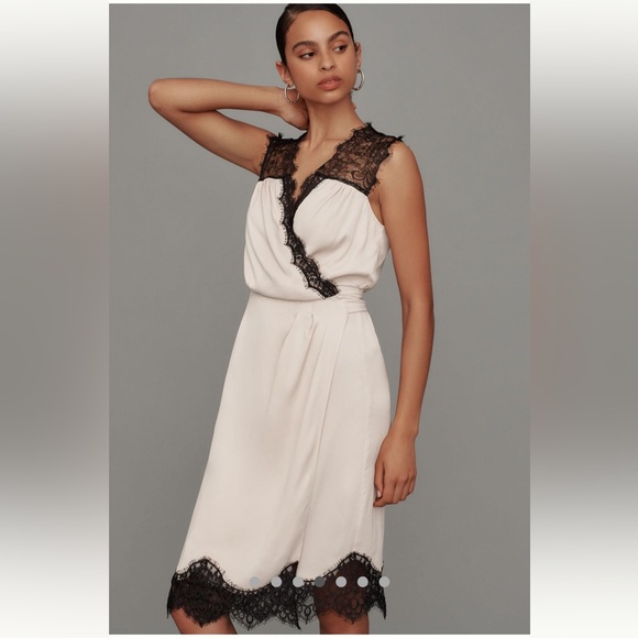 Anthropologie NWT Sleeveless V- Neck Lace Wrap Midi Dress size XSP. - Picture 4 of 10